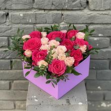 Цветочная композиция из Розы в коробке в Новотитаровской
