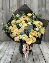 Букет цветов из:  Розы и Лизиантусы #REPLACE_PRED# Новотитаровской