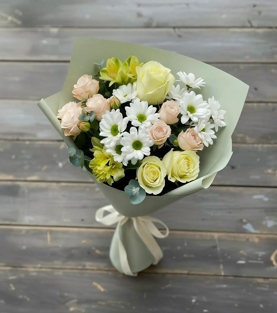 Букет цветов из: Альстромерии, Розы и Хризантемы в Новотитаровской