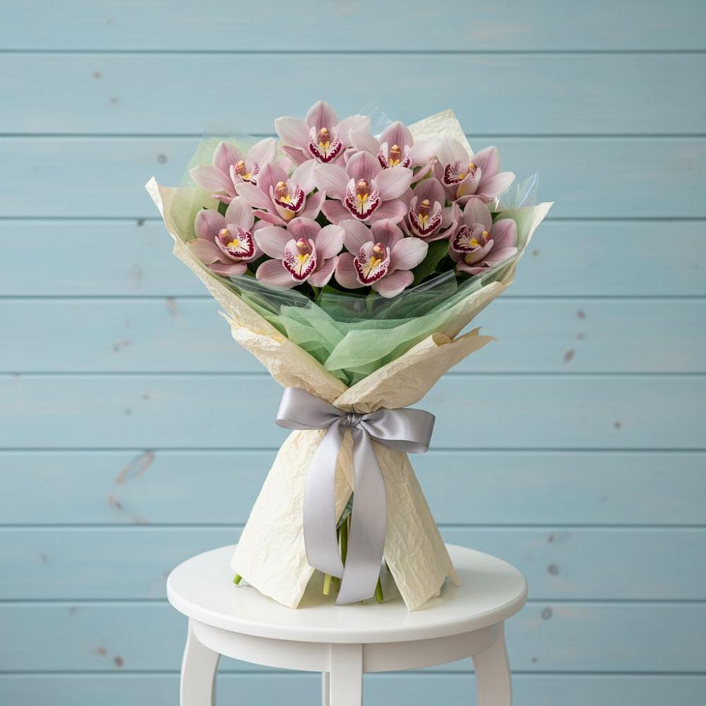 Букет цветов из: Орхидеи и Розы в Новотитаровской