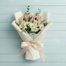 Букет цветов из:  Альстромерии в Новотитаровской