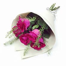 Букет цветов из:  Розы в Новотитаровской