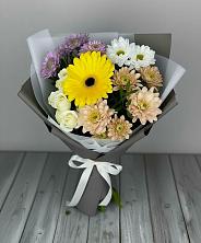 Букет цветов из:  Розы, Герберы и Хризантемы в Новотитаровской