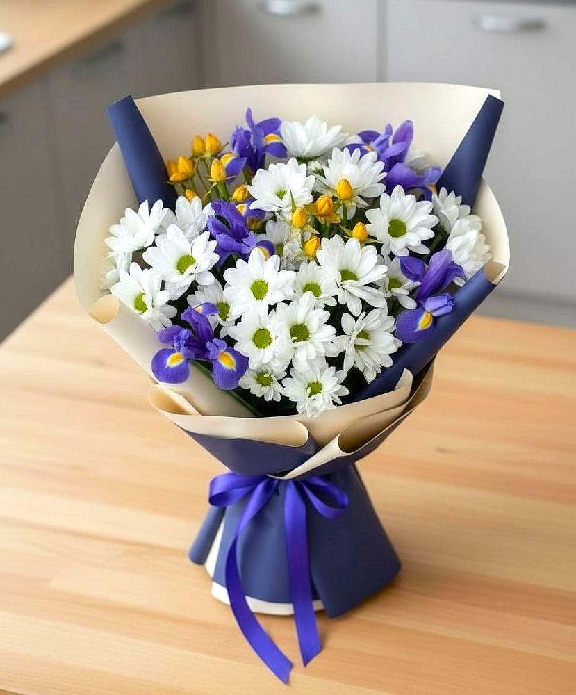 Букет цветов из: Розы, Ирисы и Хризантемы в Новотитаровской
