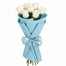 Букет 7 белых роз Проуд в Новотитаровской