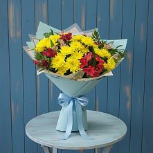 Букет цветов из:  Альстромерии и Хризантемы в Новотитаровской