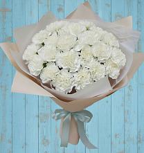 Букет цветов из:  Гвоздики в Новотитаровской