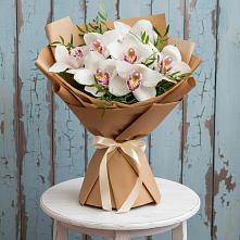 Букет цветов из:  Орхидеи и Розы в Новотитаровской